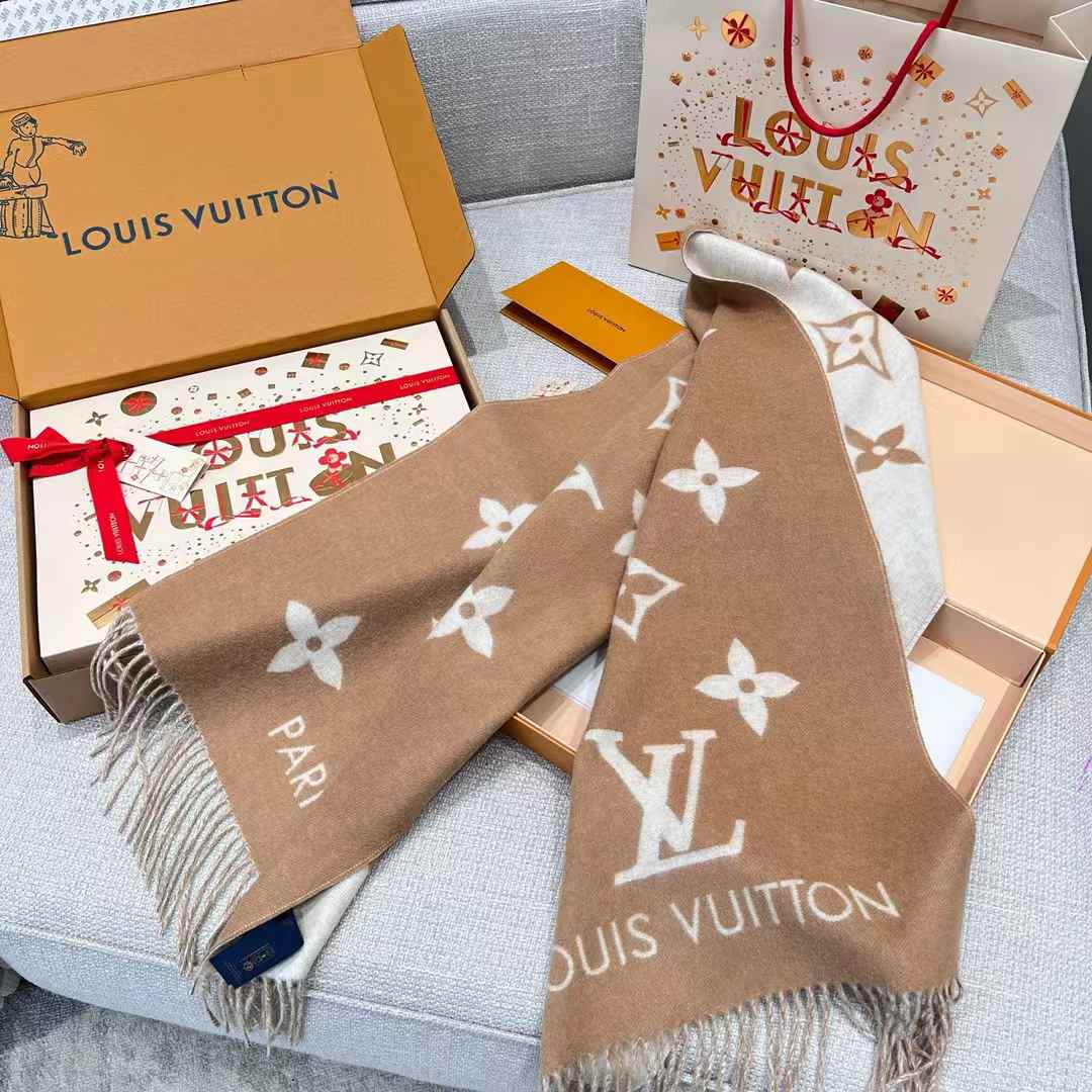 Louis Vuitton REYKJAVIK Classic scarf view 7