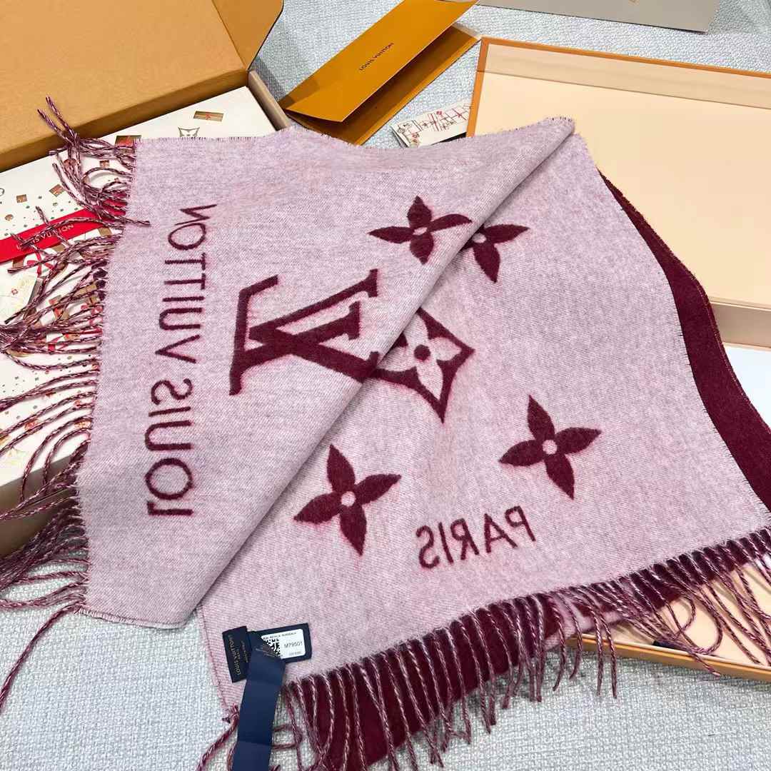 Louis Vuitton REYKJAVIK Classic scarf view 6