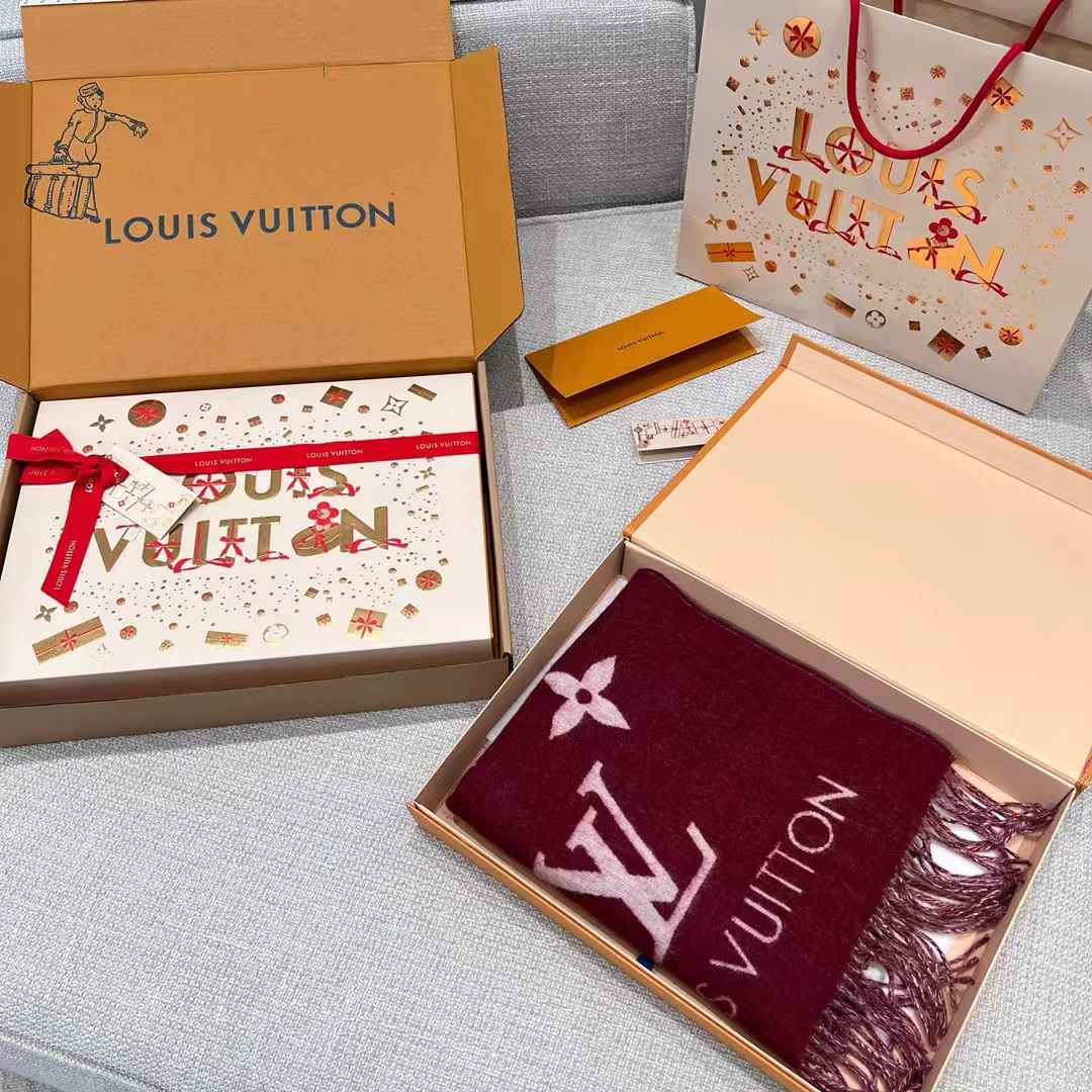 Louis Vuitton REYKJAVIK Classic scarf view 8