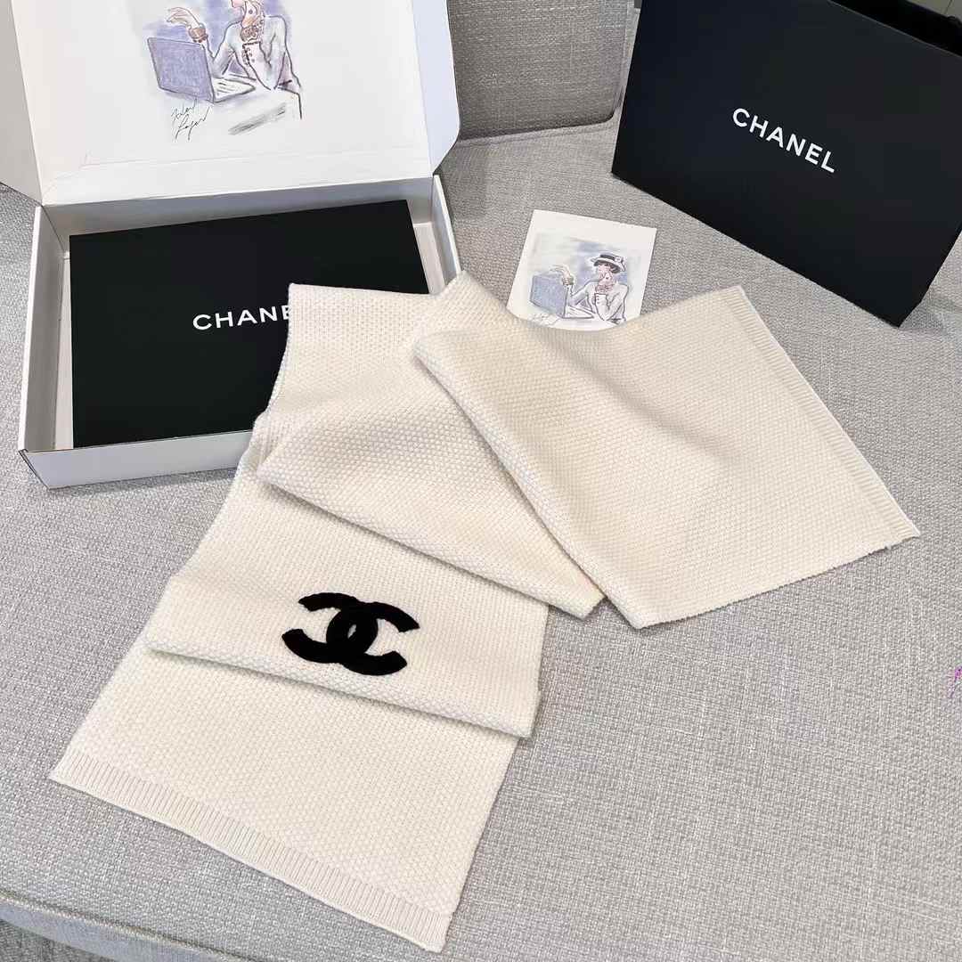 Chanel Scarf & Cold Hat view 6