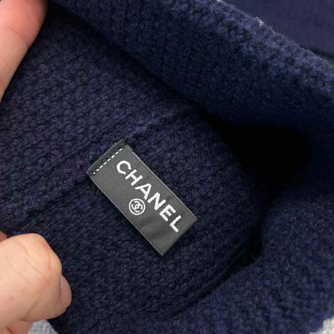 Chanel Scarf & Cold Hat view 5
