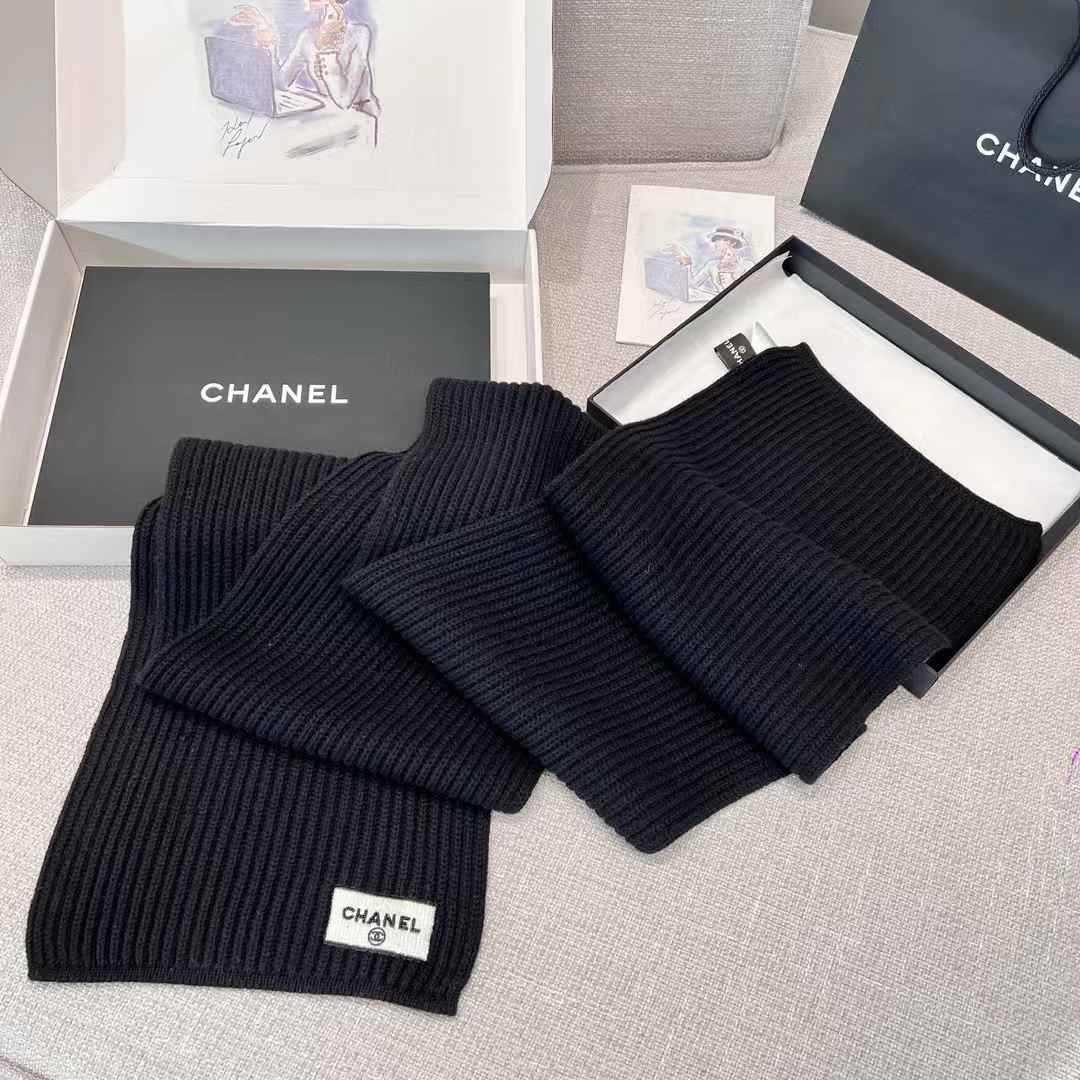 Chanel 23K Scarf & Cold Hat view 4