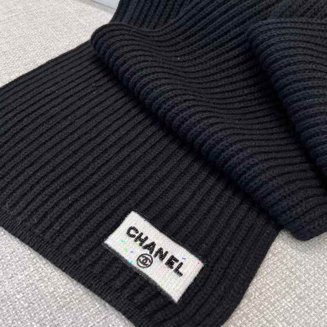Chanel 23K Scarf & Cold Hat view 5