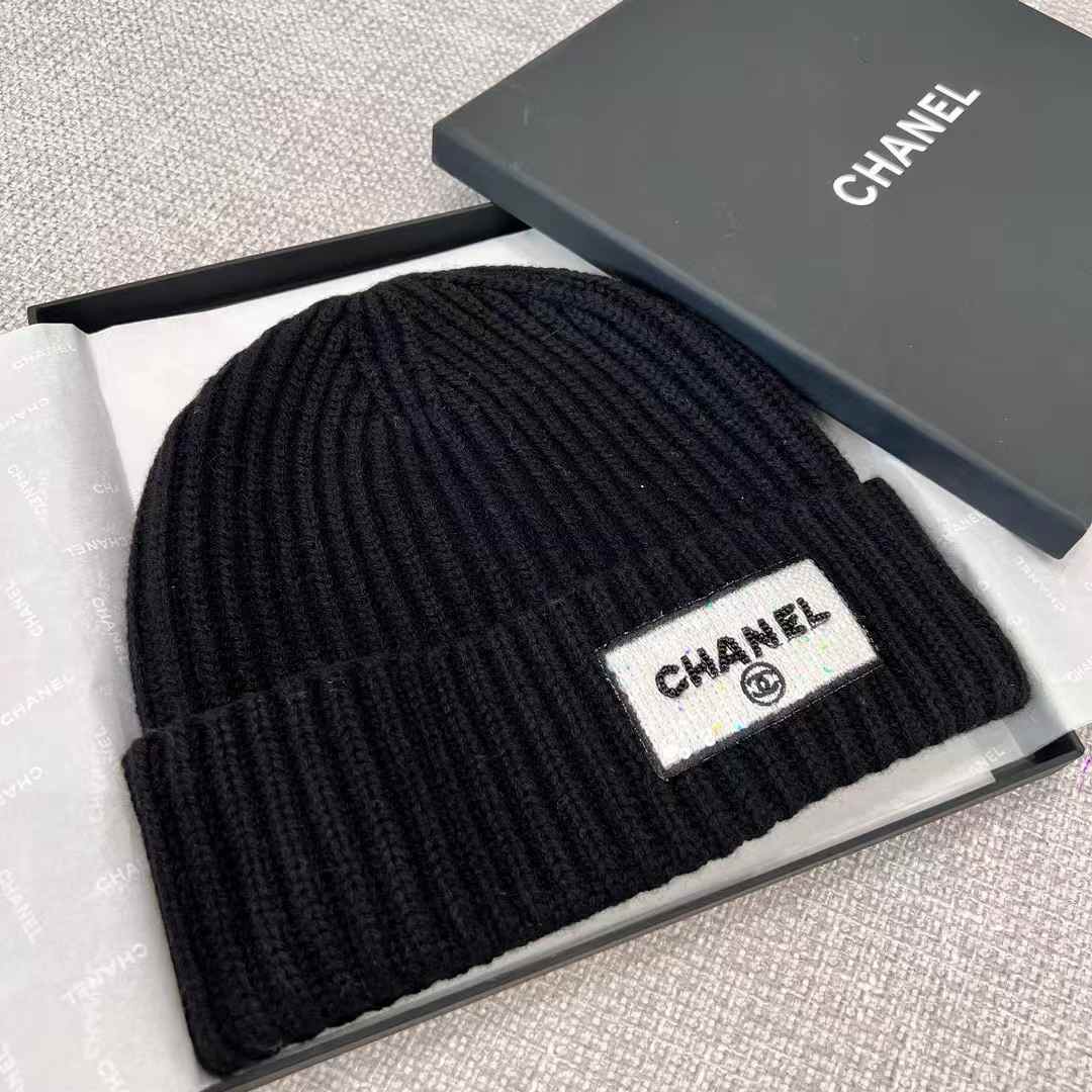 Chanel 23K Scarf & Cold Hat view 8