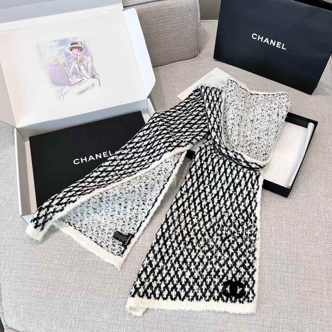 Chanel scarf & cold hat view 4