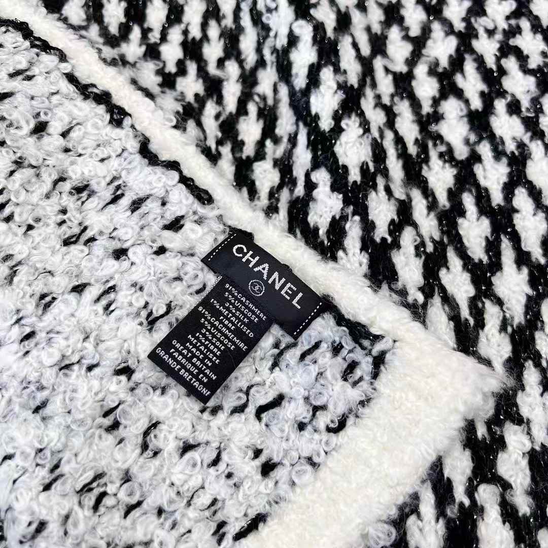 Chanel scarf & cold hat view 6