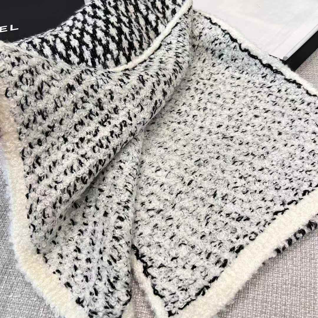 Chanel scarf & cold hat view 7