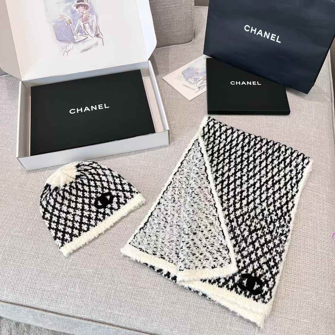 Chanel scarf & cold hat view 9