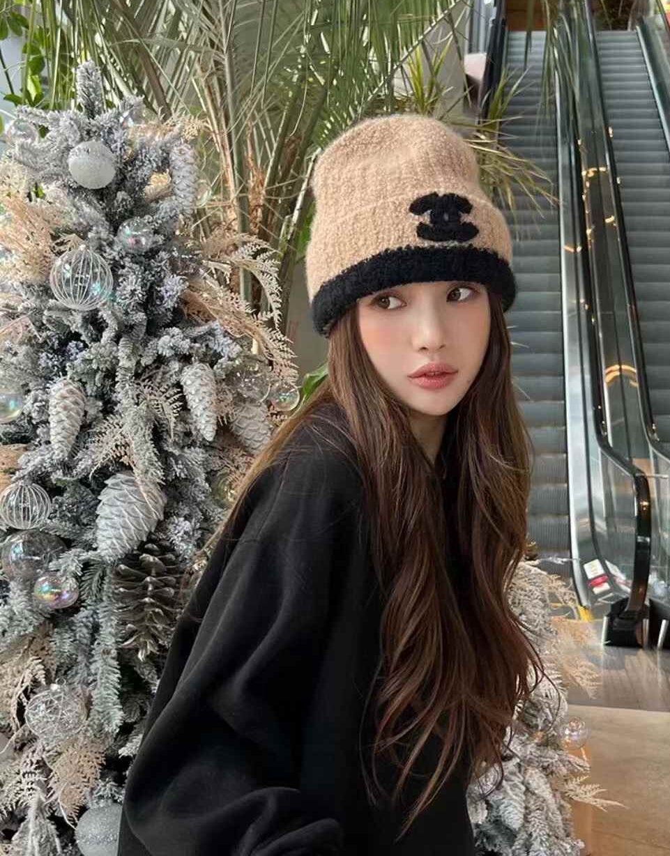 Chanel scarf & cold hat view 1