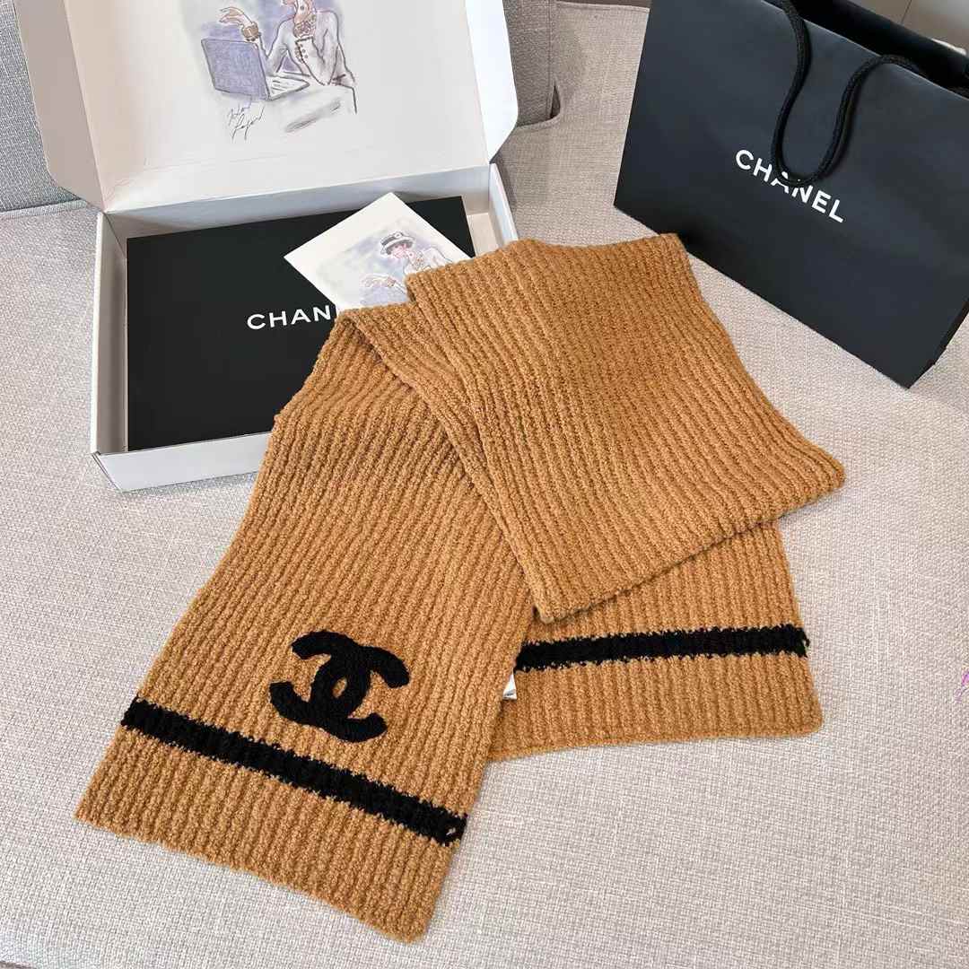 Chanel scarf & cold hat view 7