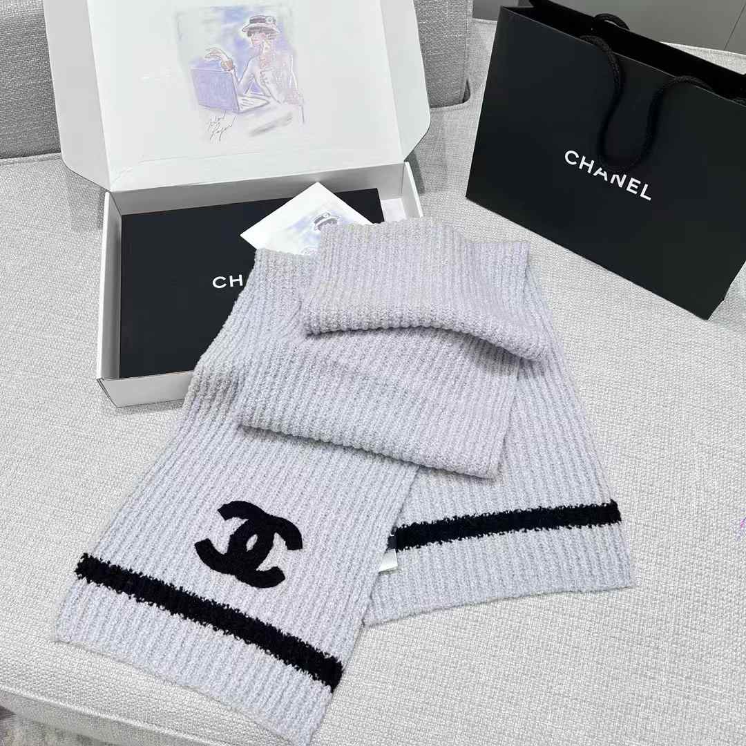 Chanel scarf & cold hat view 6