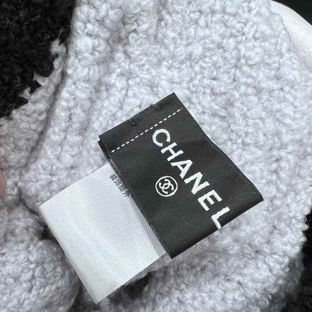 Chanel scarf & cold hat view 8