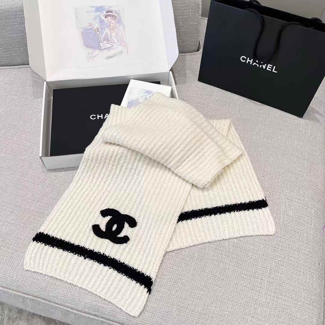 Chanel scarf & cold hat view 6