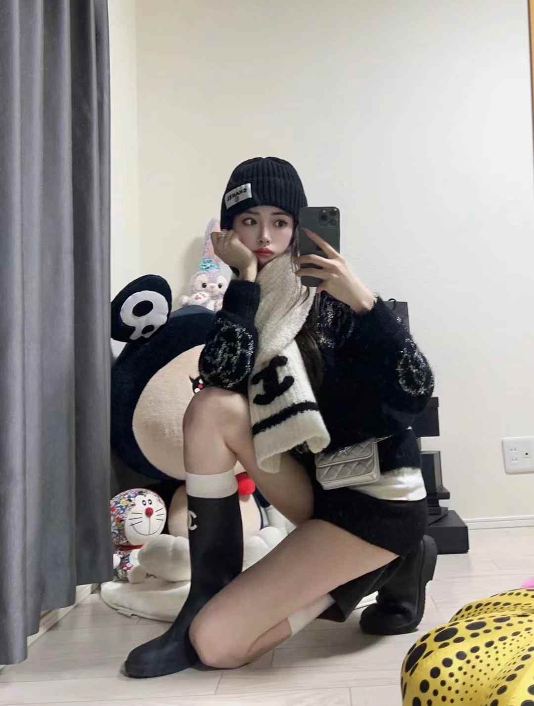 Chanel scarf & cold hat view 8