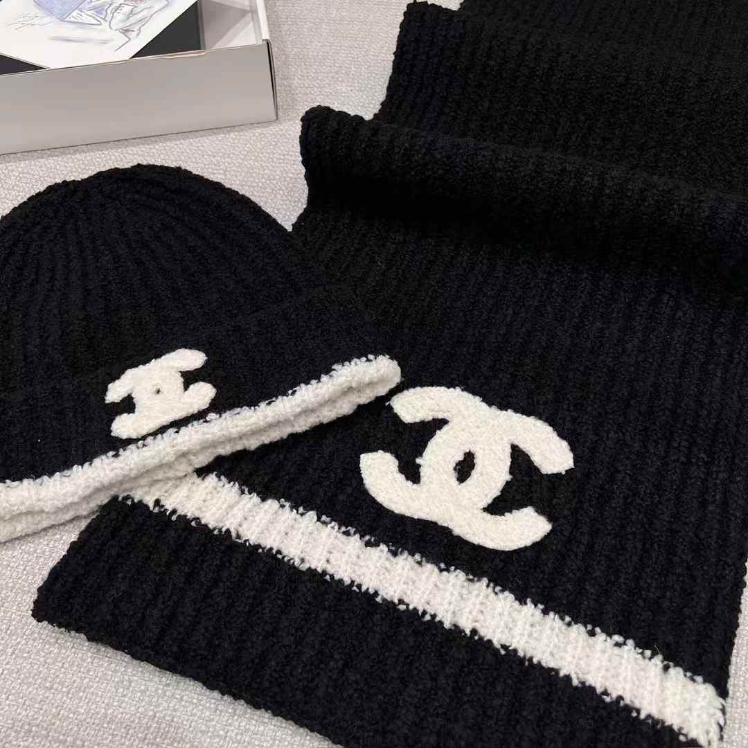 Chanel scarf & cold hat view 3
