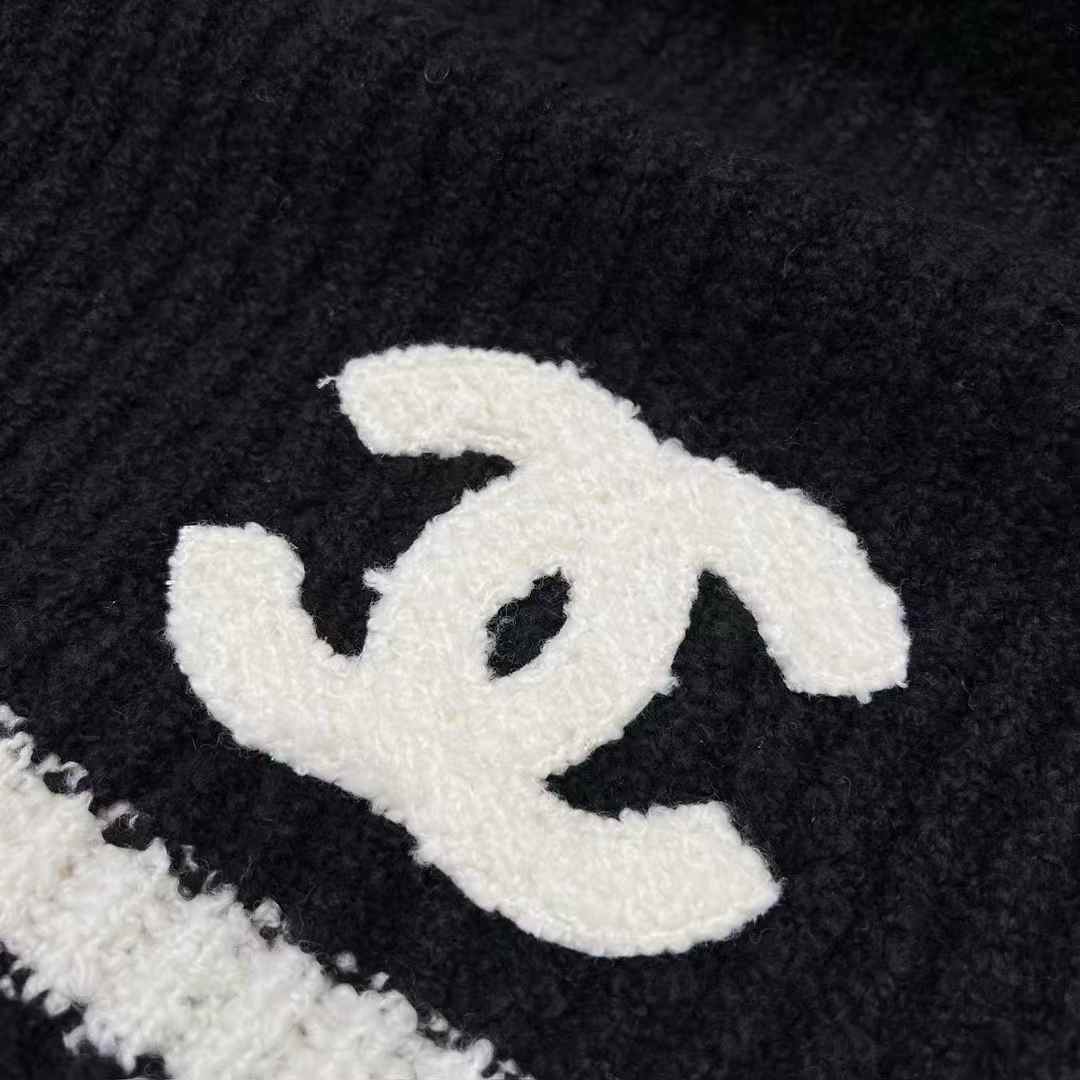 Chanel scarf & cold hat view 4