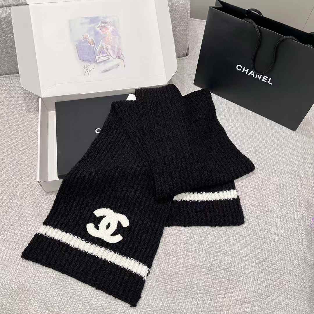 Chanel scarf & cold hat view 6