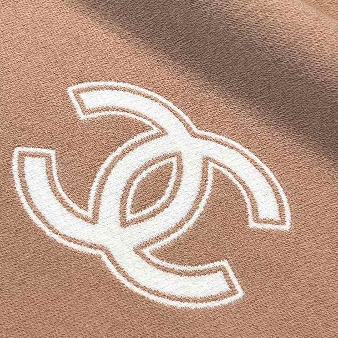 Chanel 24B Scarf view 4