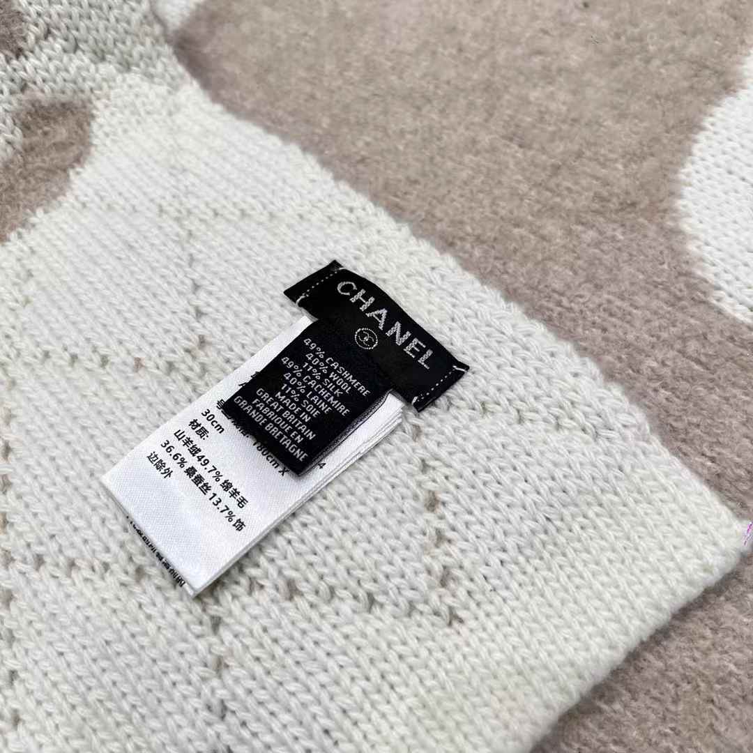 Chanel Scarf No. 5 view 3