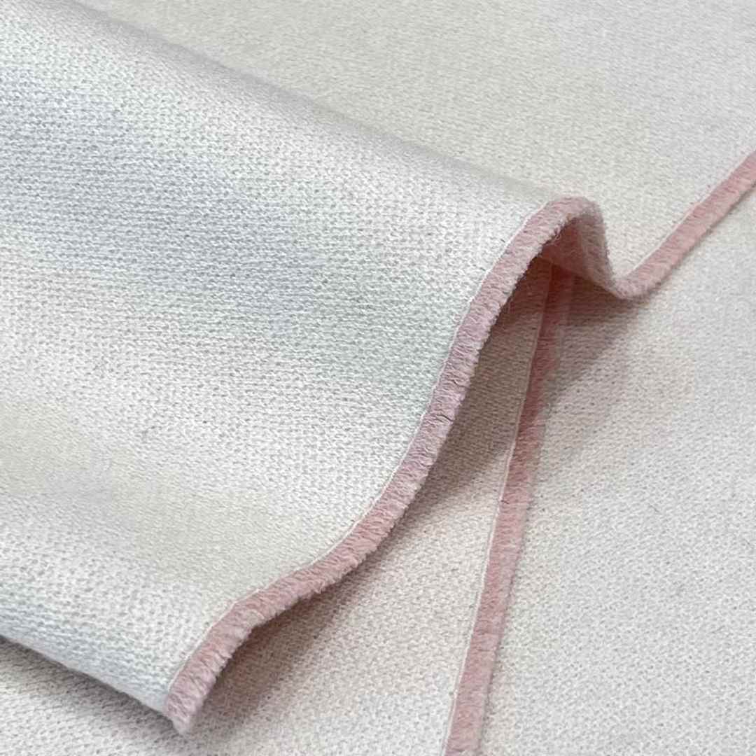 Chanel blocking scarf view 4
