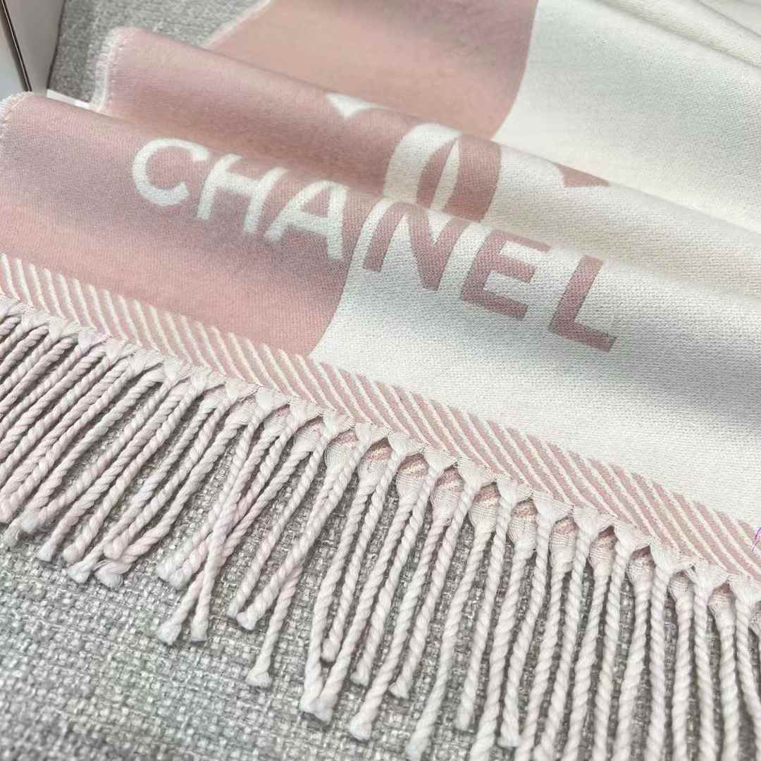 Chanel blocking scarf view 7