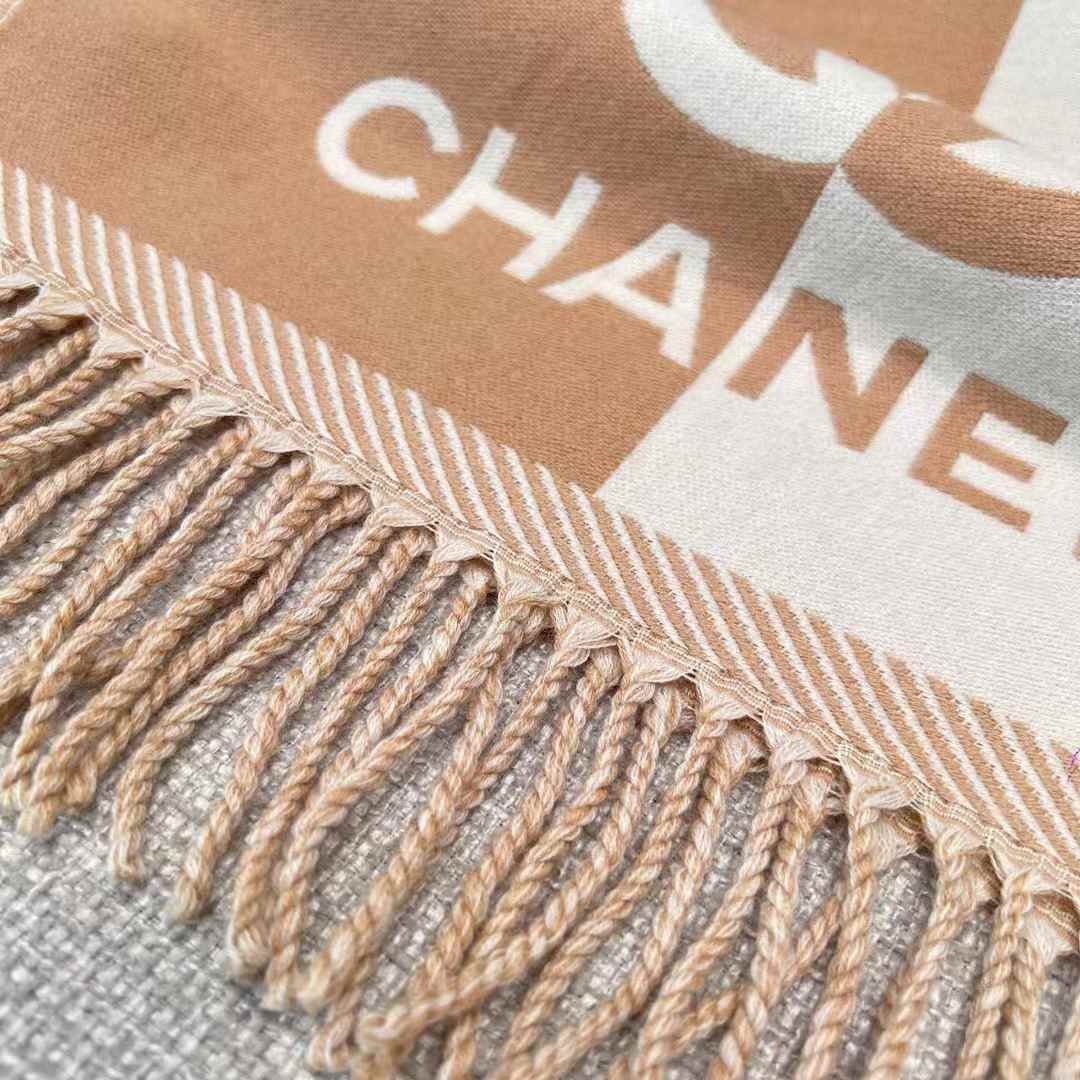 Chanel blocking scarf view 7