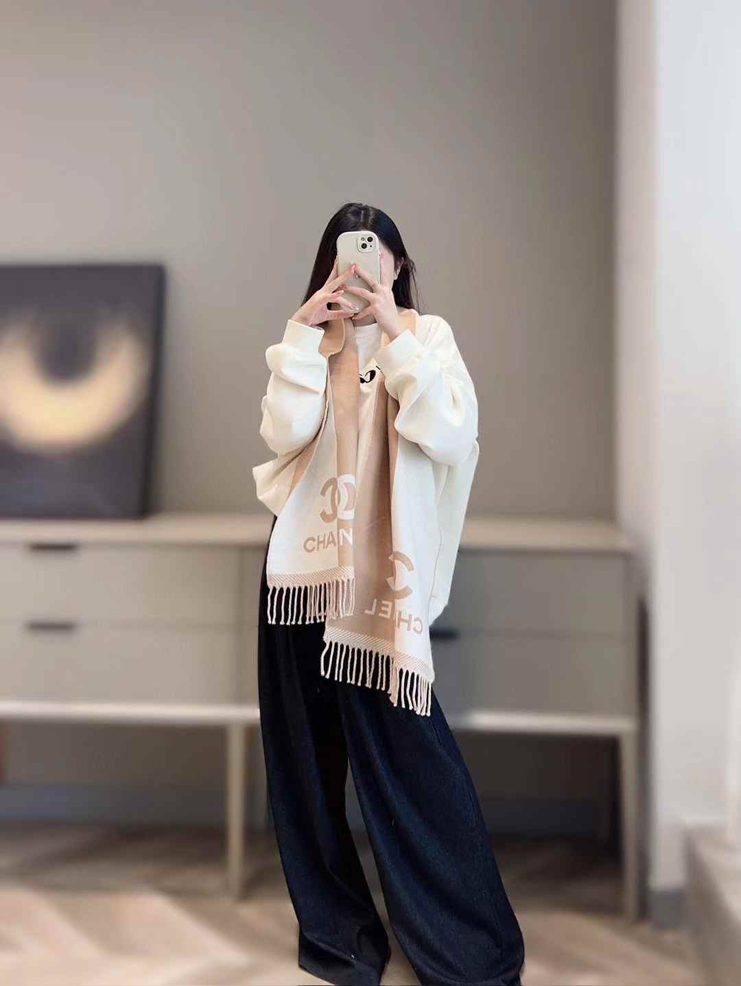 Chanel blocking scarf view 9