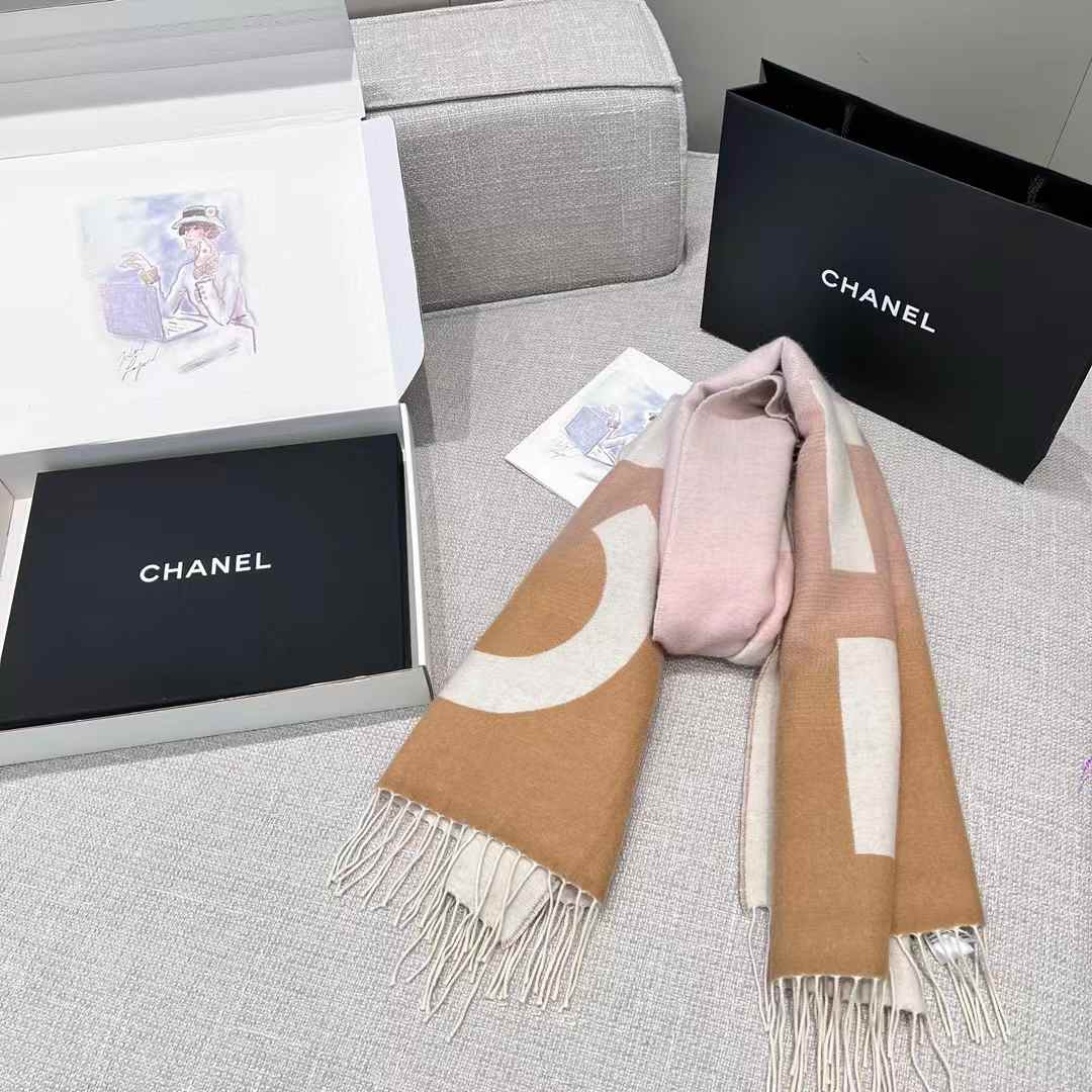 Chanel Gradient scarf view 8