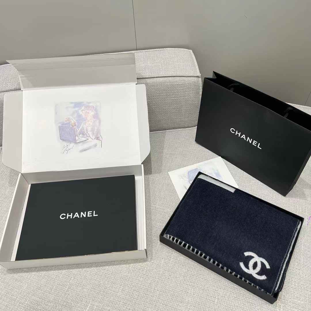 Chanel Gradient scarf view 9