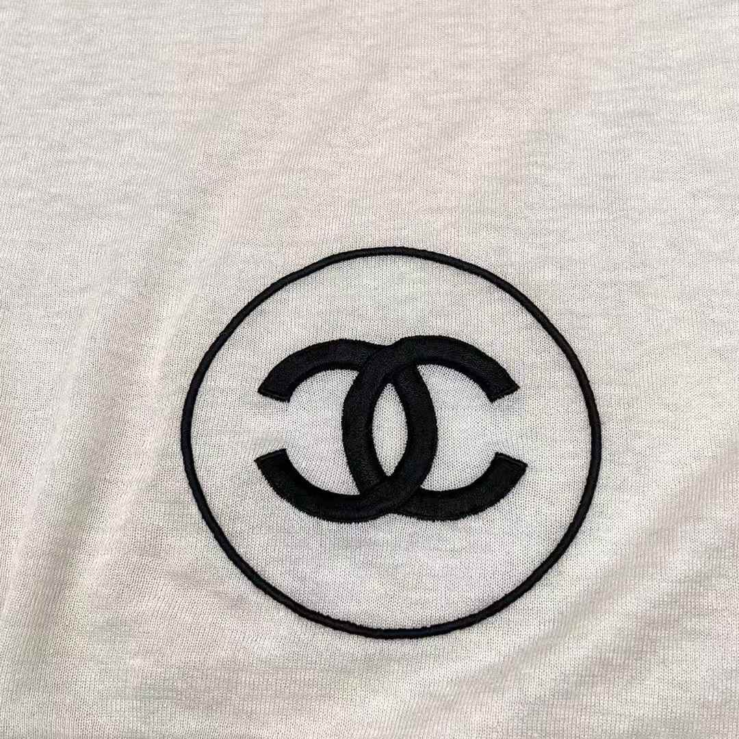 Chanel LOGO Scarf view 3