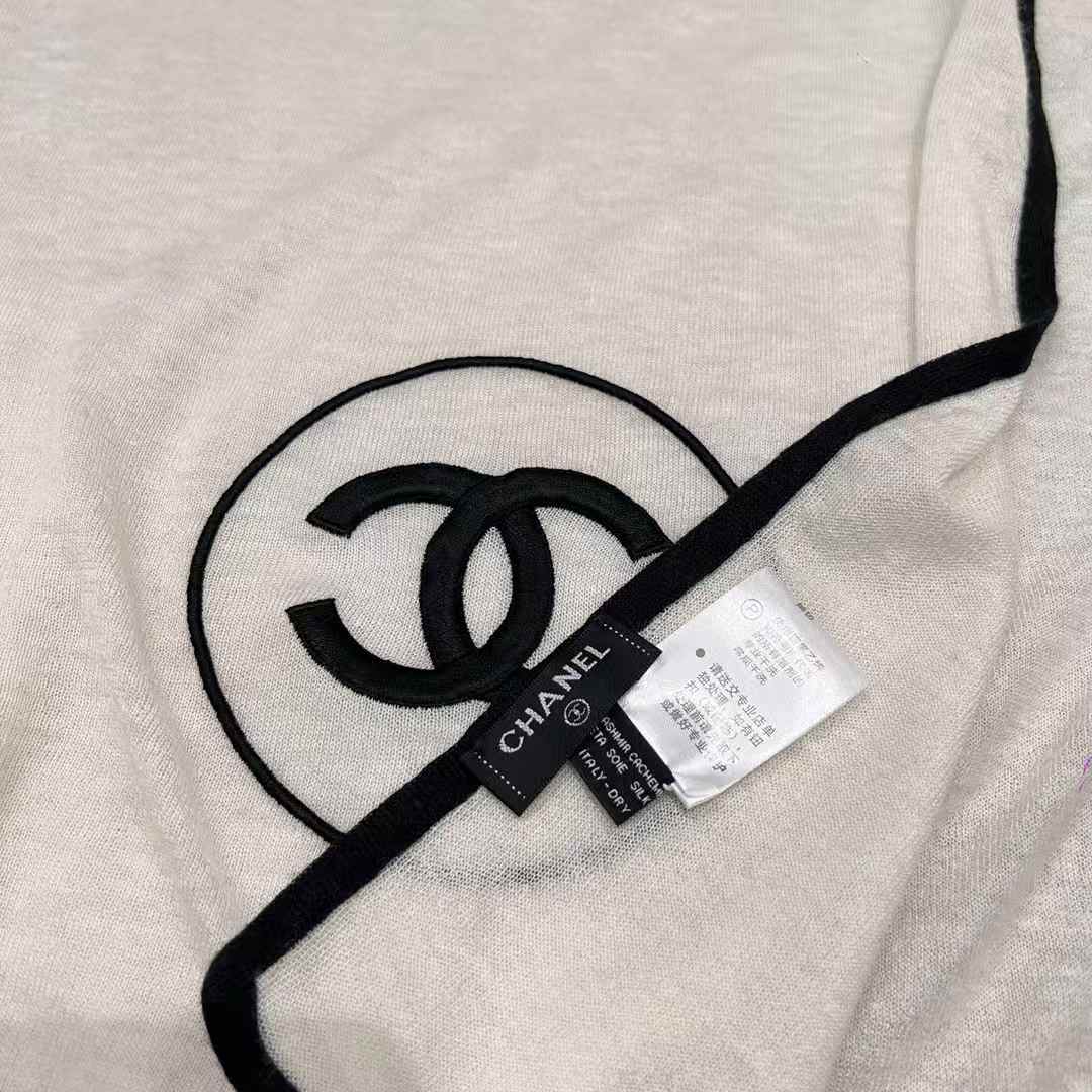 Chanel LOGO Scarf view 4