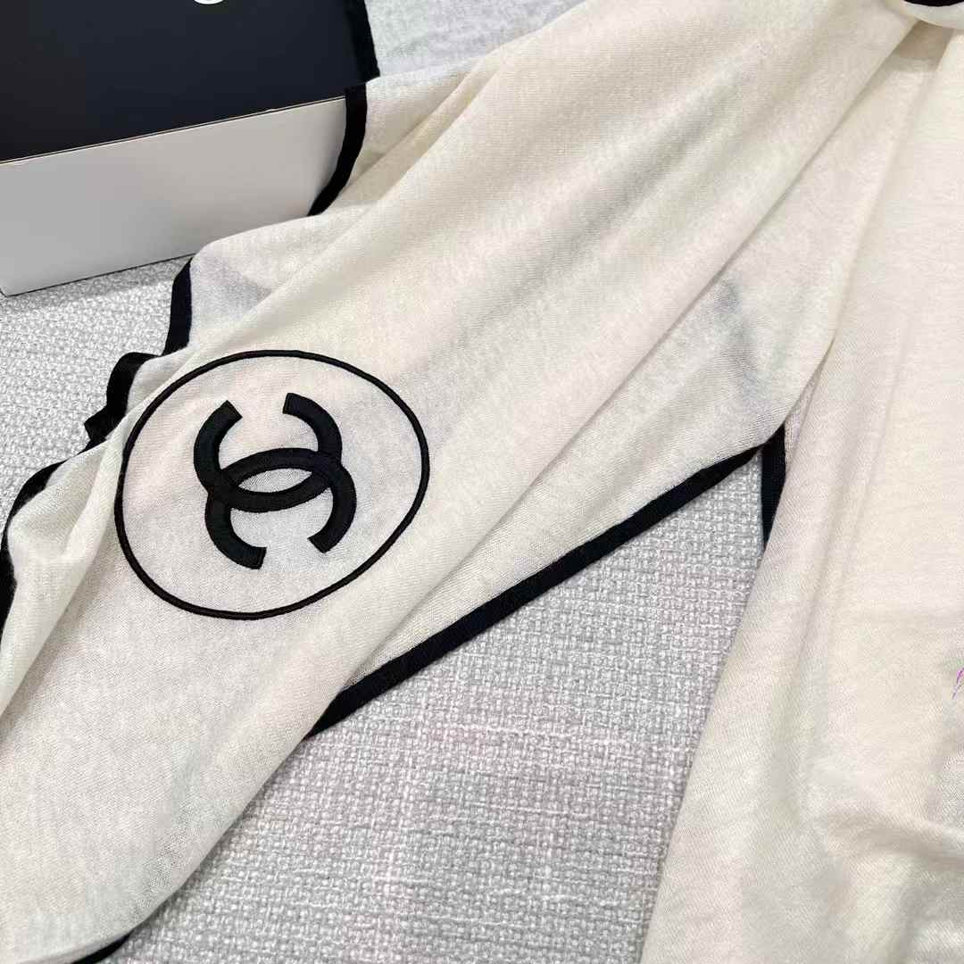 Chanel LOGO Scarf view 5