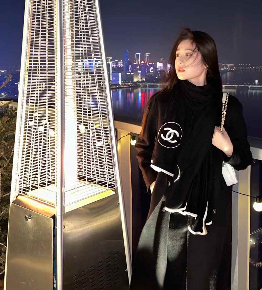 Chanel LOGO Scarf view 1