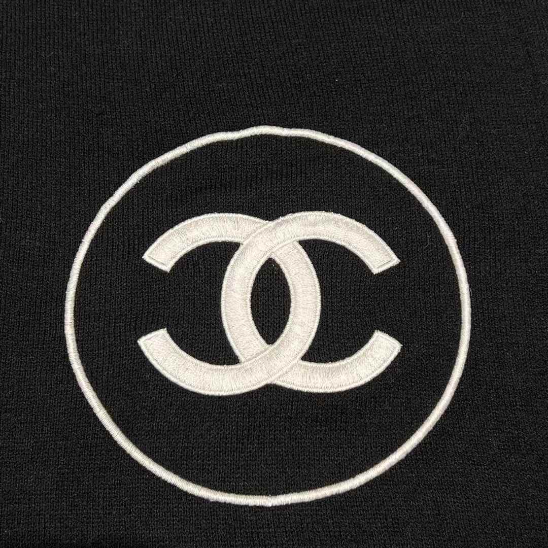 Chanel LOGO Scarf view 3