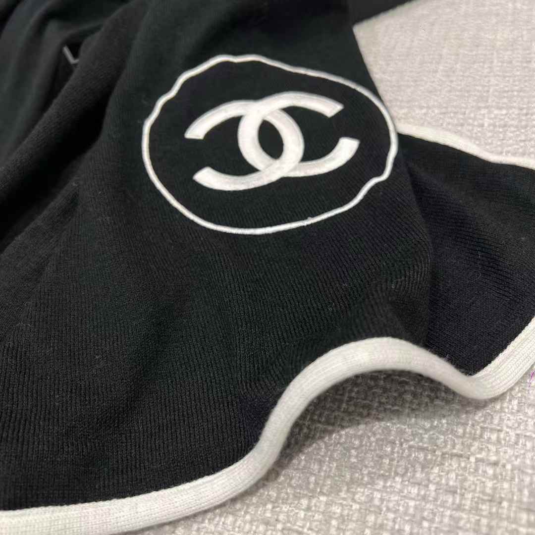 Chanel LOGO Scarf view 6