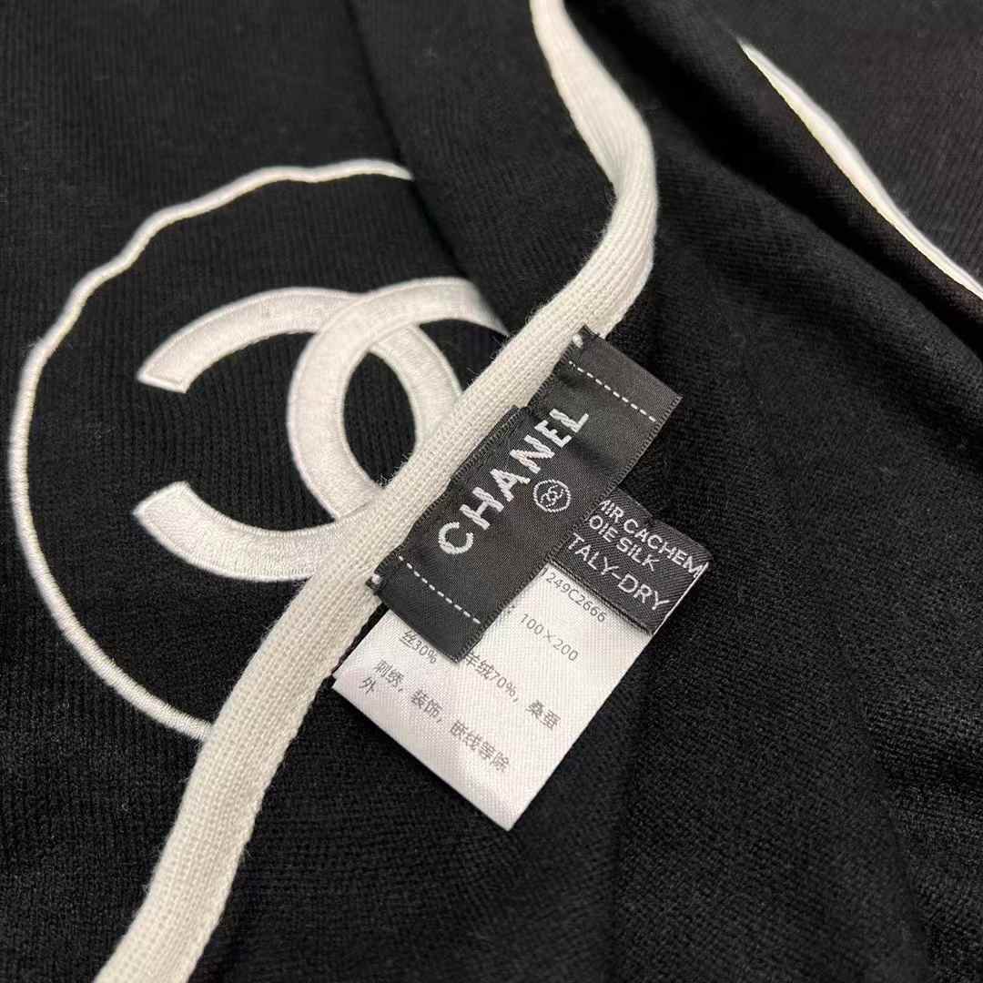Chanel LOGO Scarf view 7