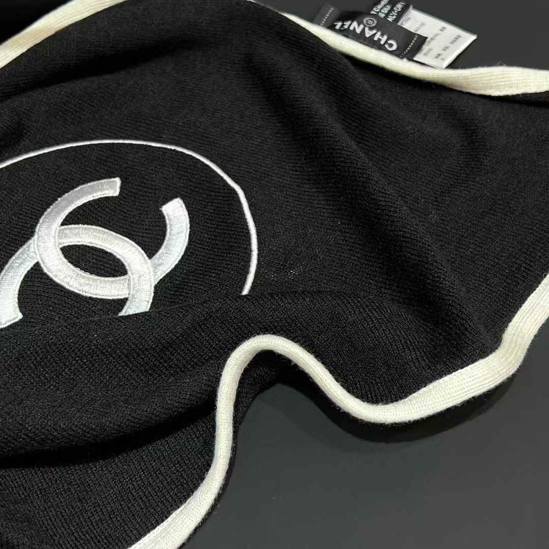 Chanel LOGO Scarf view 8