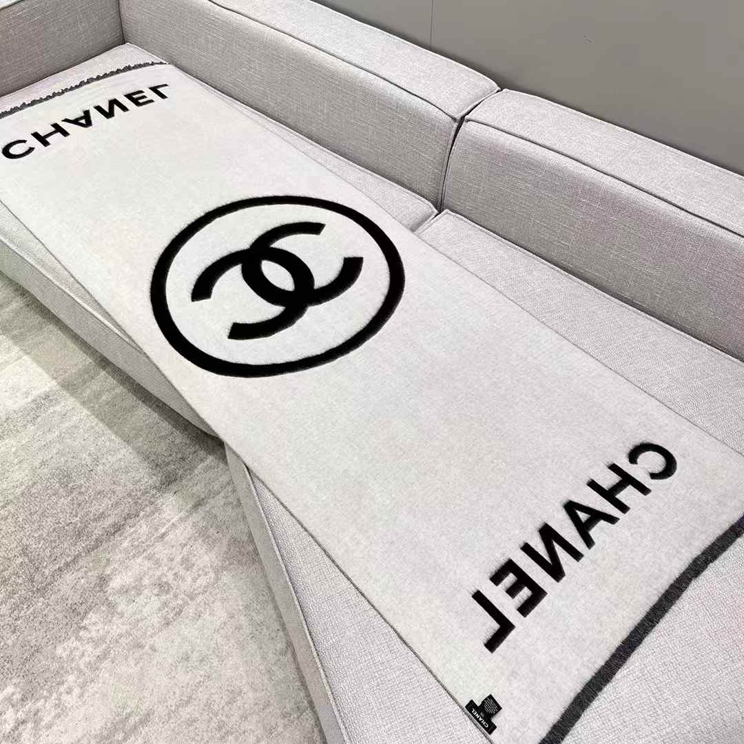 Chanel LOGO Scarf view 2