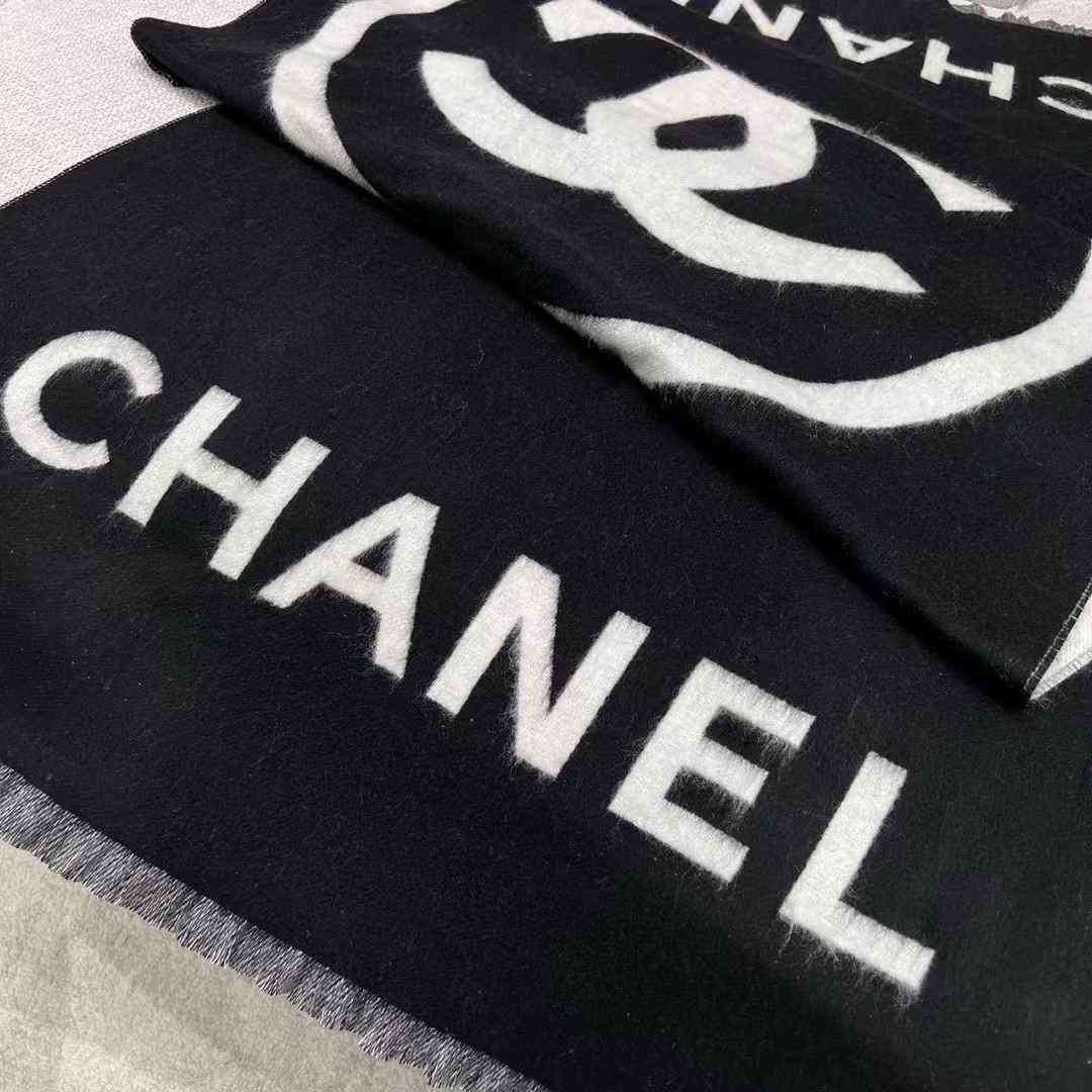 Chanel LOGO Scarf view 3