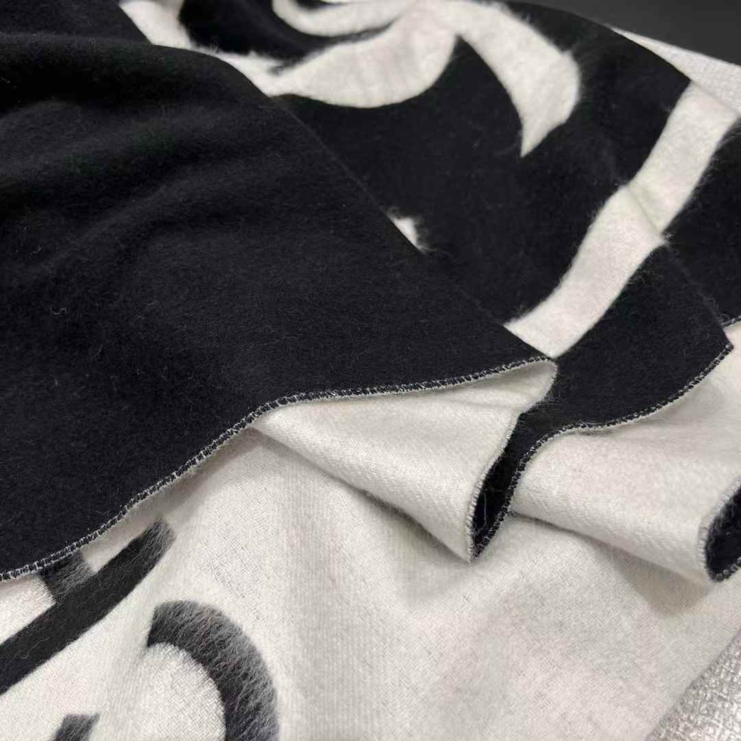 Chanel LOGO Scarf view 6