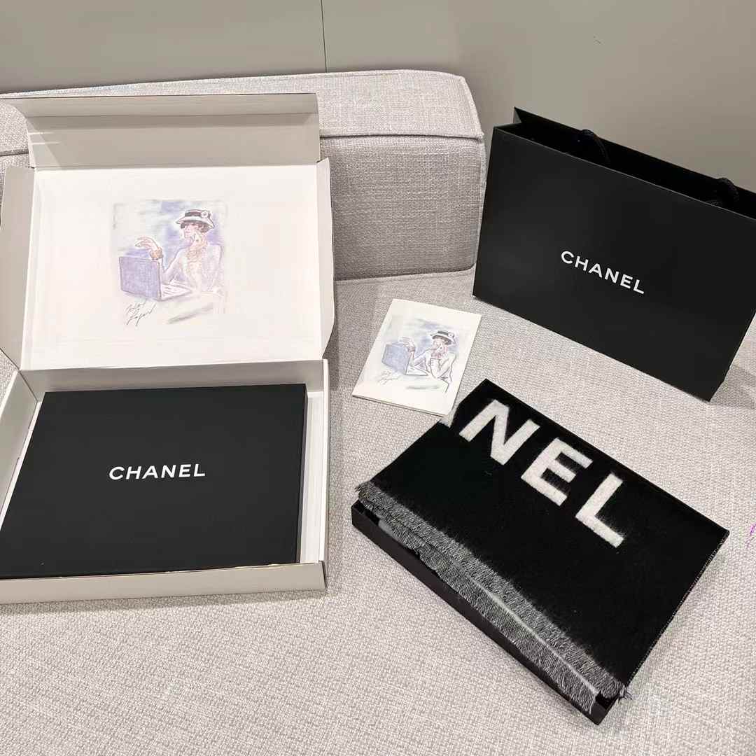 Chanel LOGO Scarf view 8