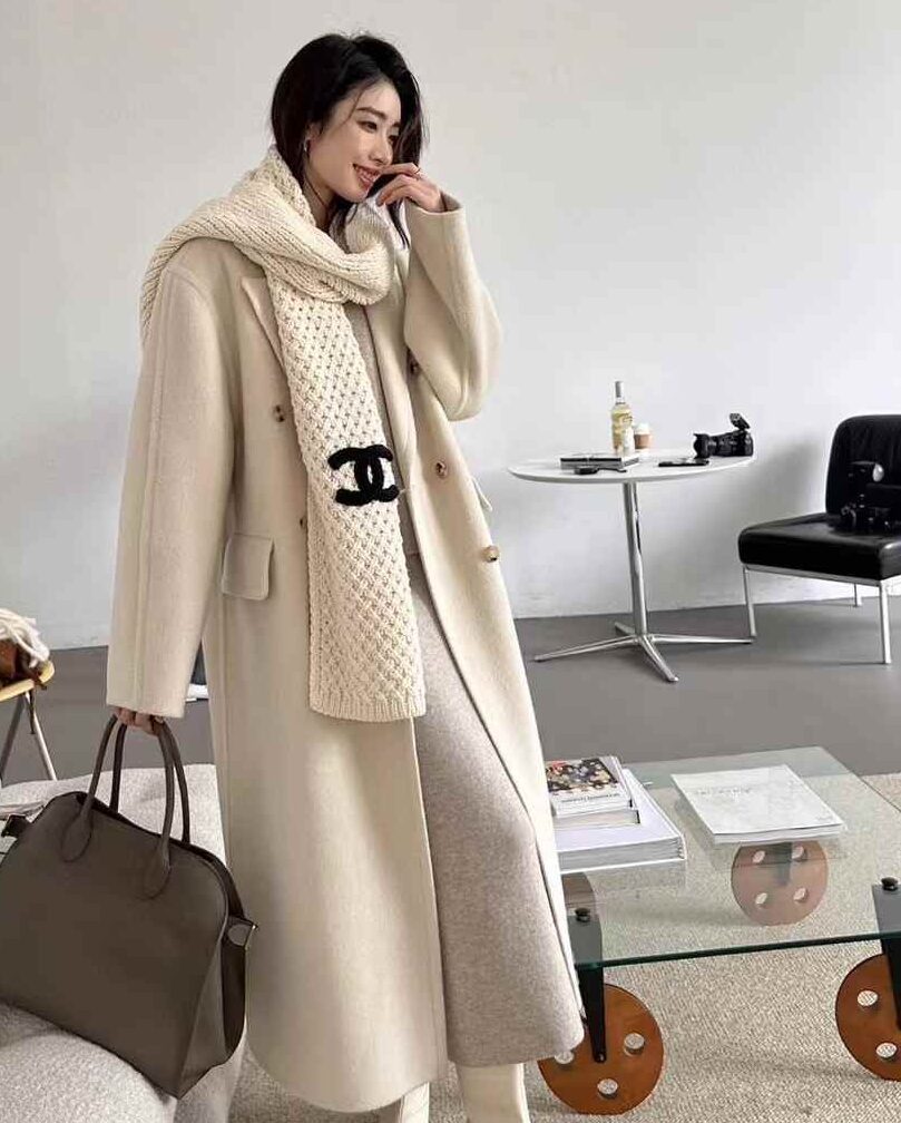 Chanel LOGO Scarf view 1