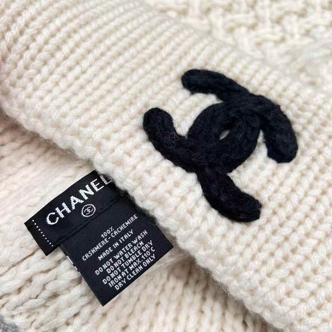 Chanel LOGO Scarf view 5