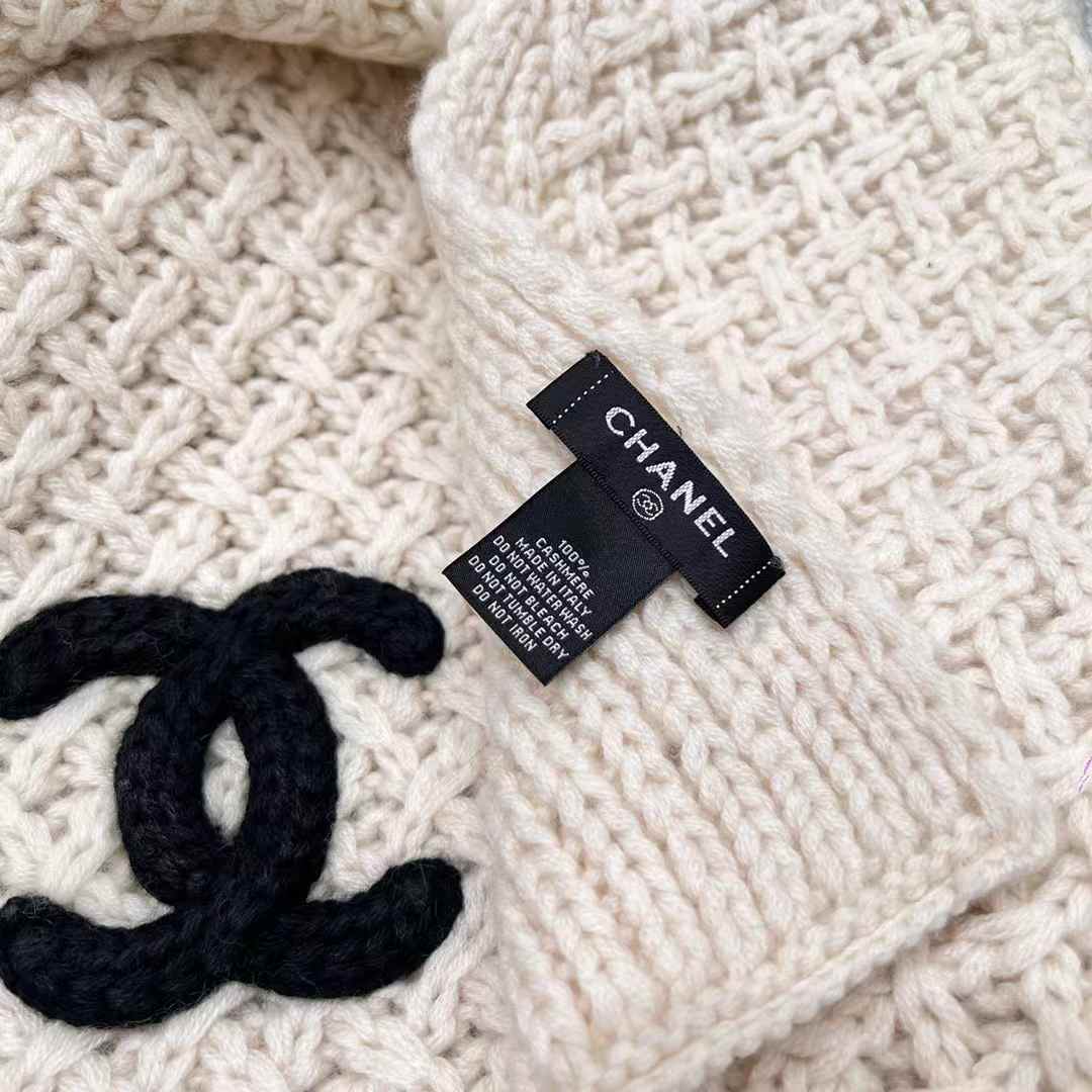 Chanel LOGO Scarf view 7