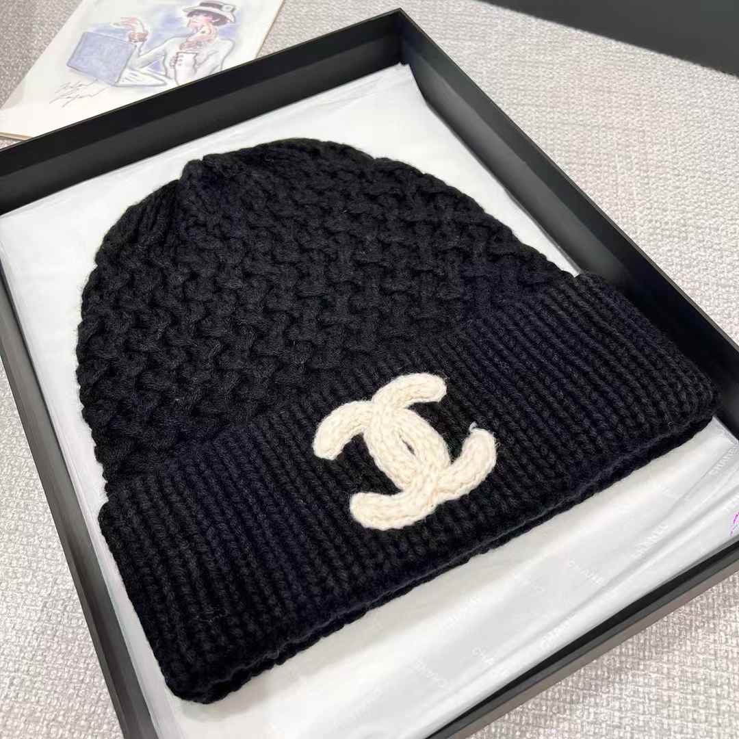 Chanel LOGO Scarf view 3