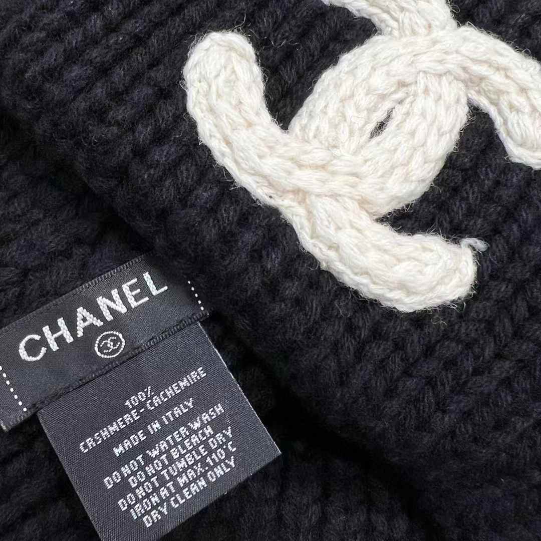 Chanel LOGO Scarf view 4