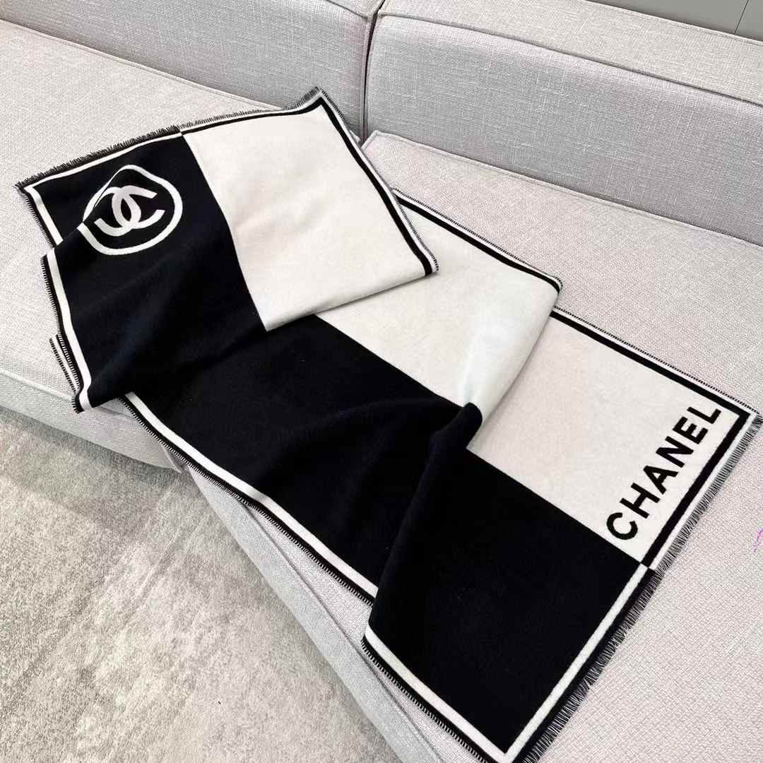 Chanel 23B Scarf view 1
