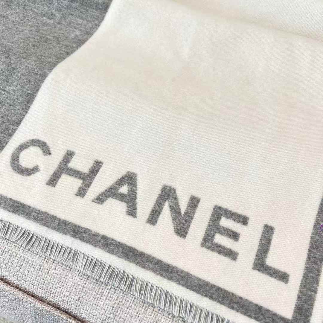 Chanel 23B Scarf view 4
