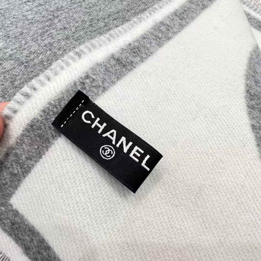 Chanel 23B Scarf view 5