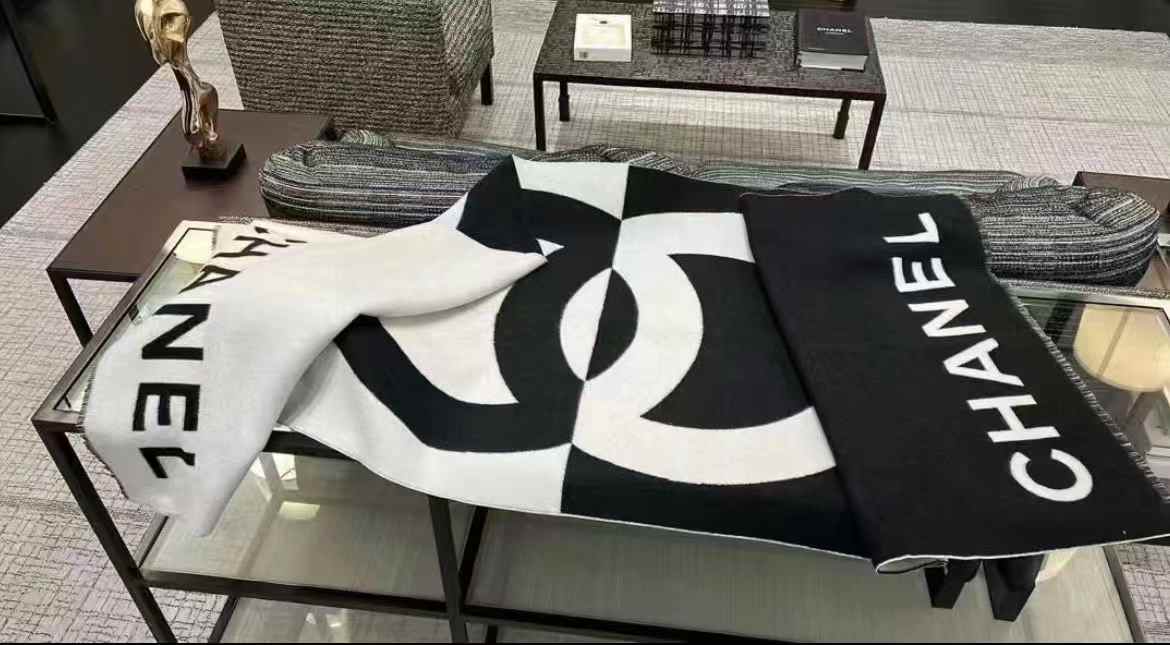 Chanel 23P LOGO Scarf view 7